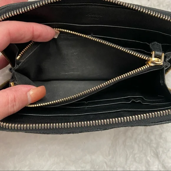 SOLD - PRADA NAPPA GAUFRE LEATHER ZIP AROUND WALLET NERO BLACK - Picture 7 of 11